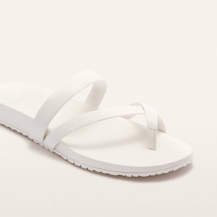Isla Soft White