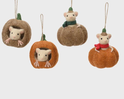 Peeping Mouse Pumpkin Hanging Decoration