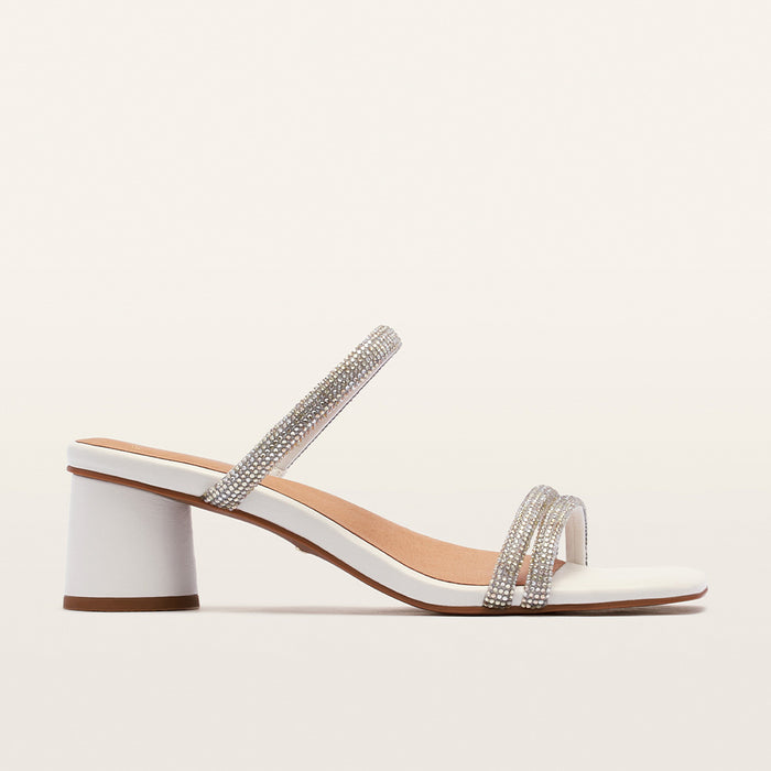 Robbie Soft White Crystal