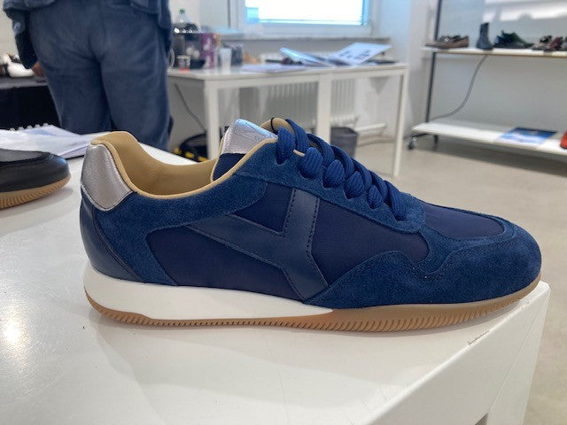 Sneaker Y
