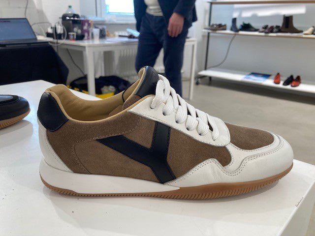 Sneaker Y